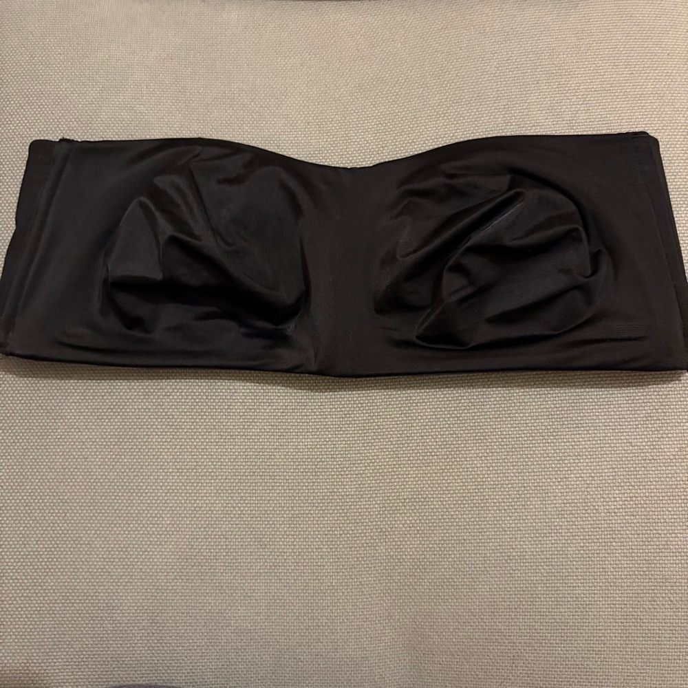 Victorias Secret Strapless wired bra